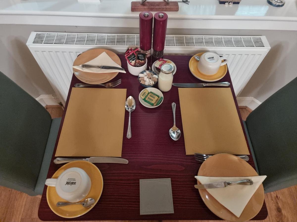St Leonards Guest House Largs Bagian luar foto
