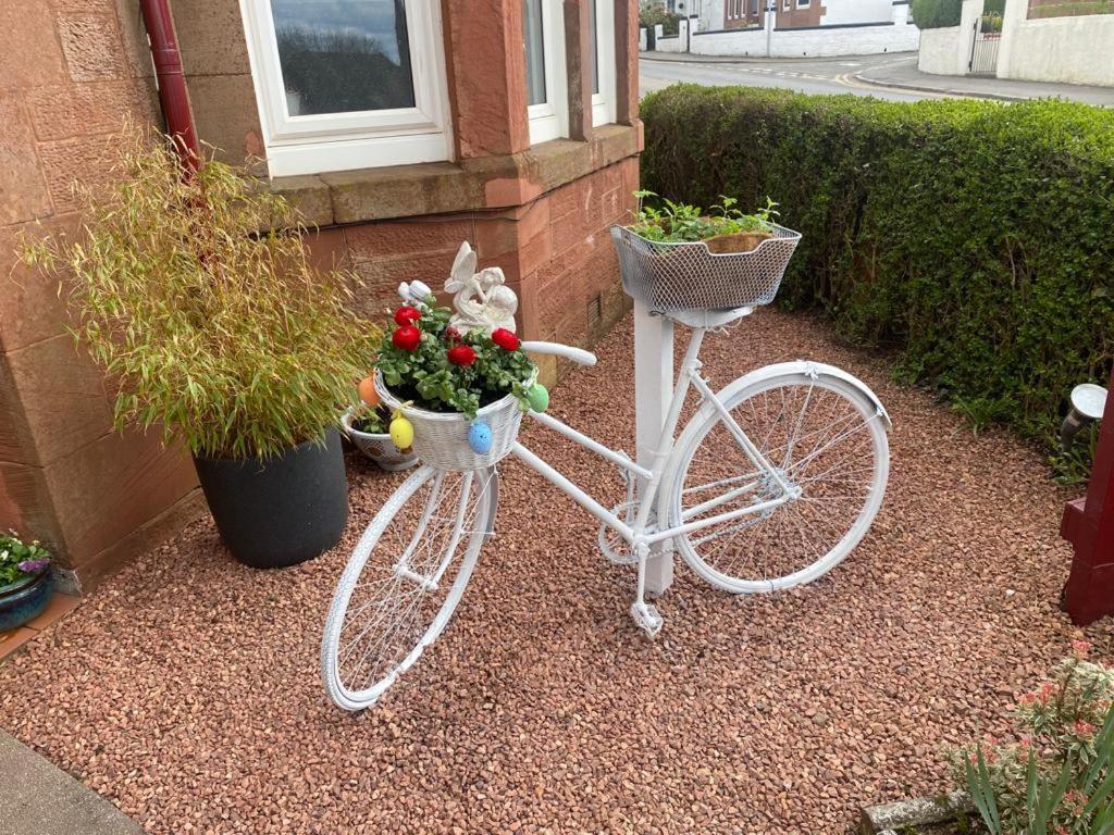 St Leonards Guest House Largs Bagian luar foto