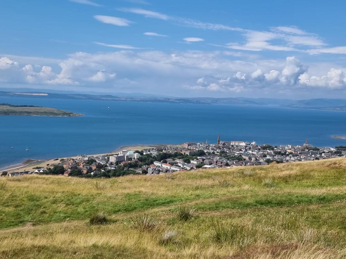 St Leonards Guest House Largs Bagian luar foto