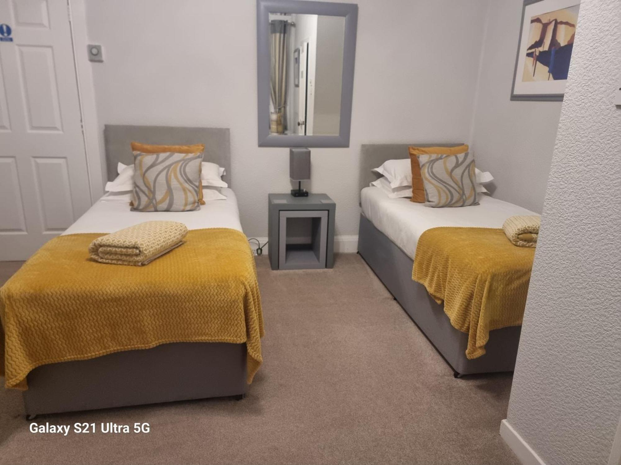 St Leonards Guest House Largs Bagian luar foto