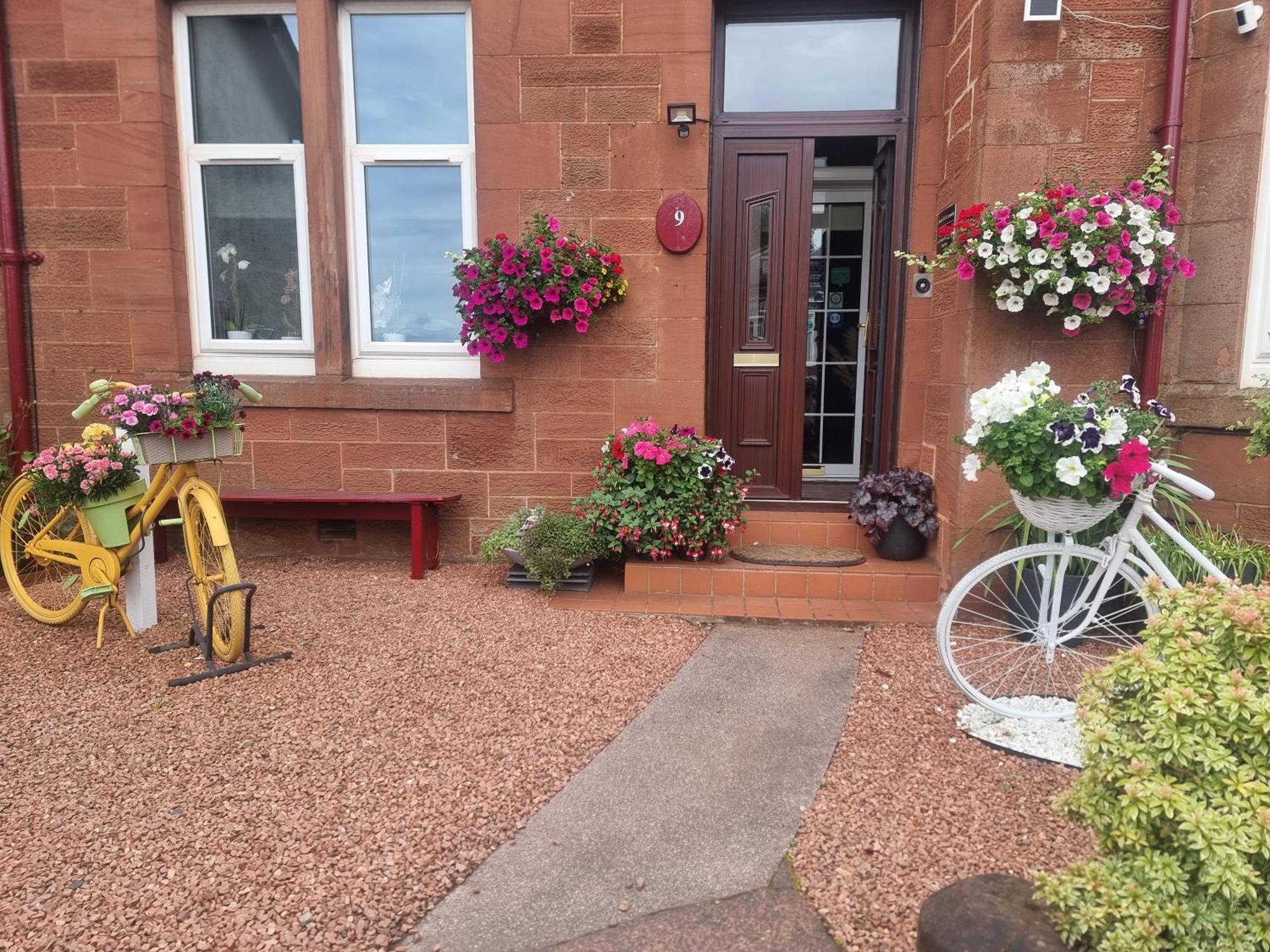St Leonards Guest House Largs Bagian luar foto