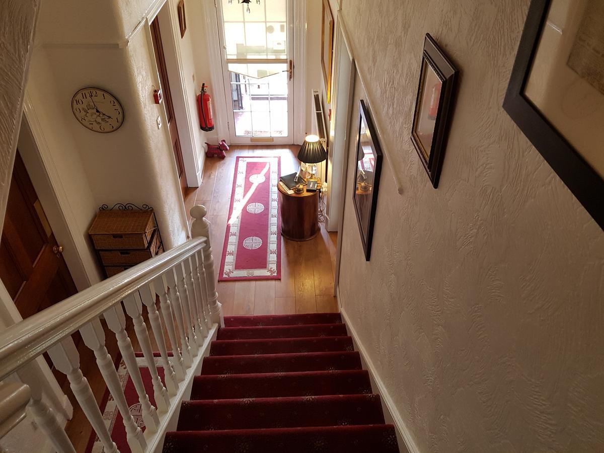St Leonards Guest House Largs Bagian luar foto